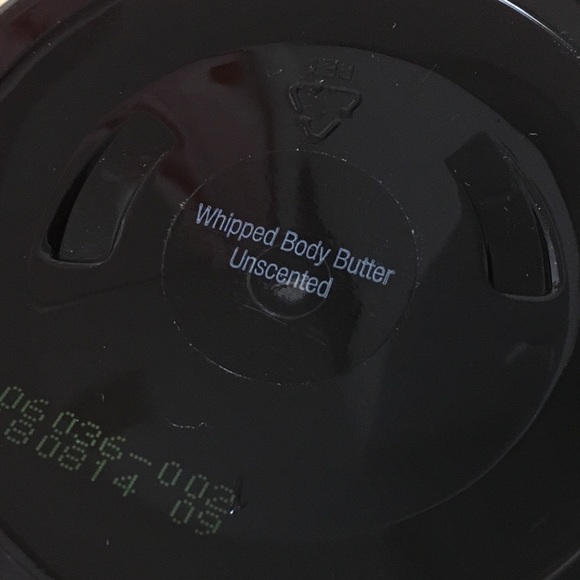 ❌SOLD❌ Josie Maran Whipped Argan Oil Body Butter - Picture 3 of 4